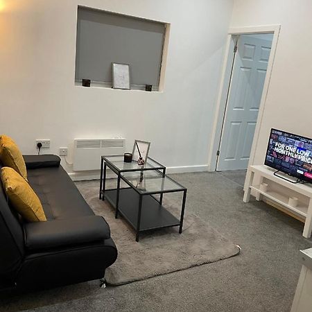 Apartment In Bham City Centre Free Parking Sleeps 3 Birmingham Exteriér fotografie